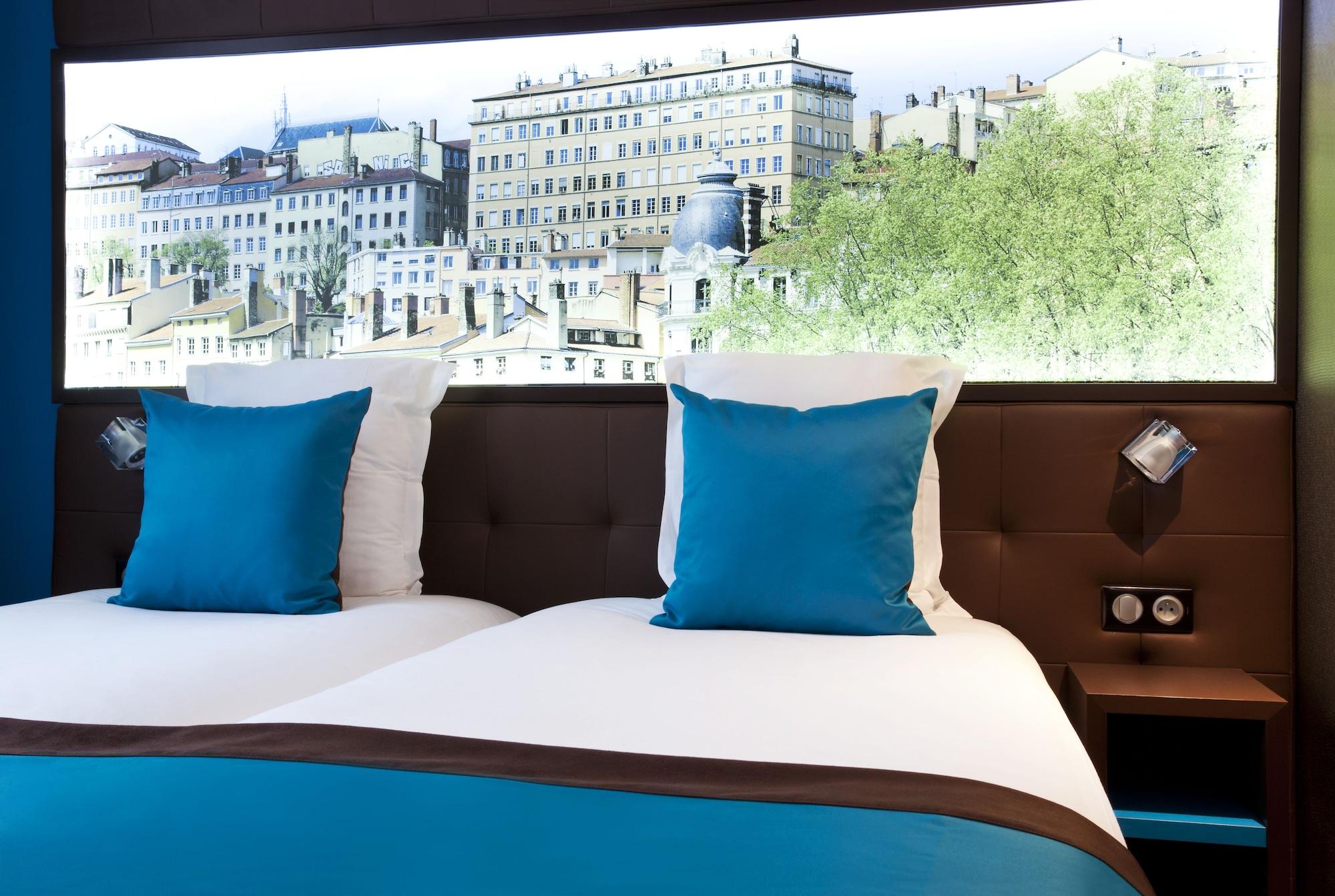 Hotel Des Savoies Lyon Perrache Exteriör bild