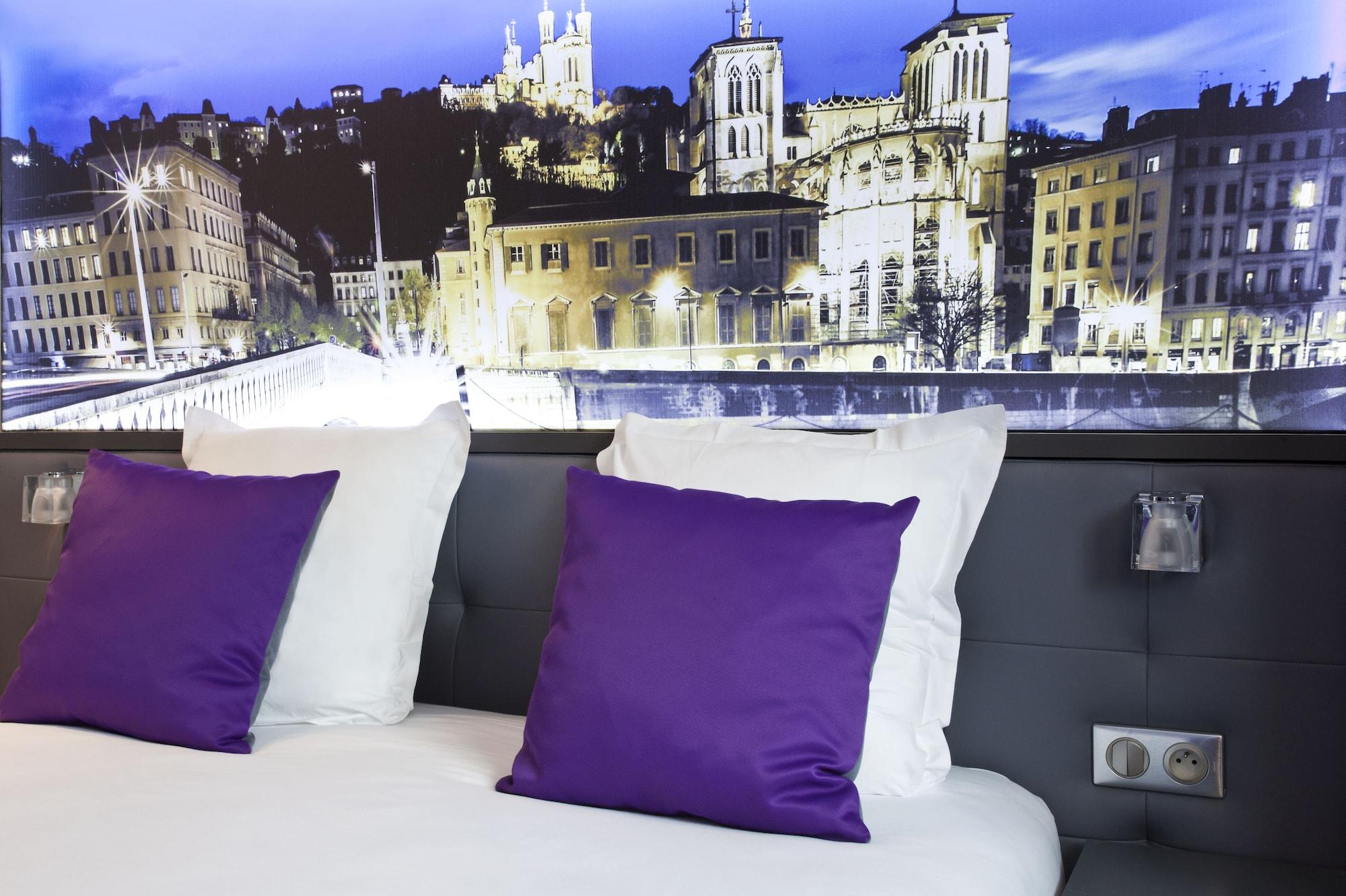 Hotel Des Savoies Lyon Perrache Exteriör bild