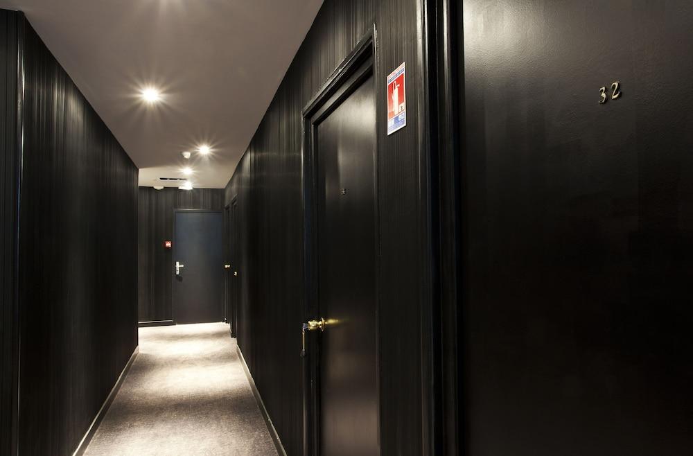 Hotel Des Savoies Lyon Perrache Exteriör bild